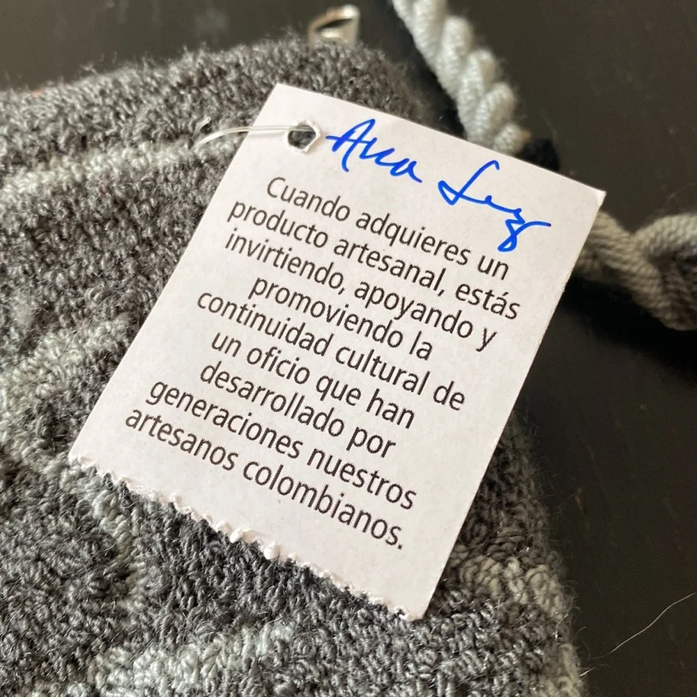 Artesan Colombian Shoulder Bag/ Clutch - Picture 7 of 9